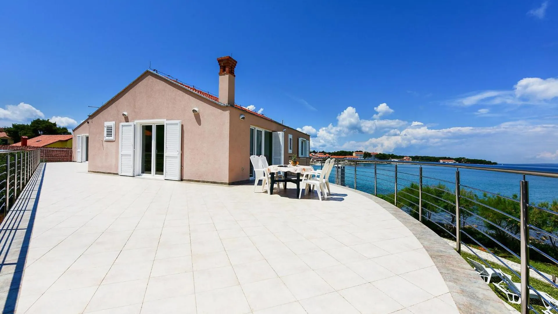 2 Bedroom Nice Apartment In Ugljan Croatia